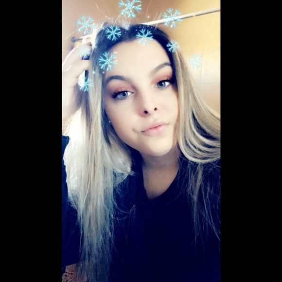 Meet your Posher, Alexi - Picture 1 of 1